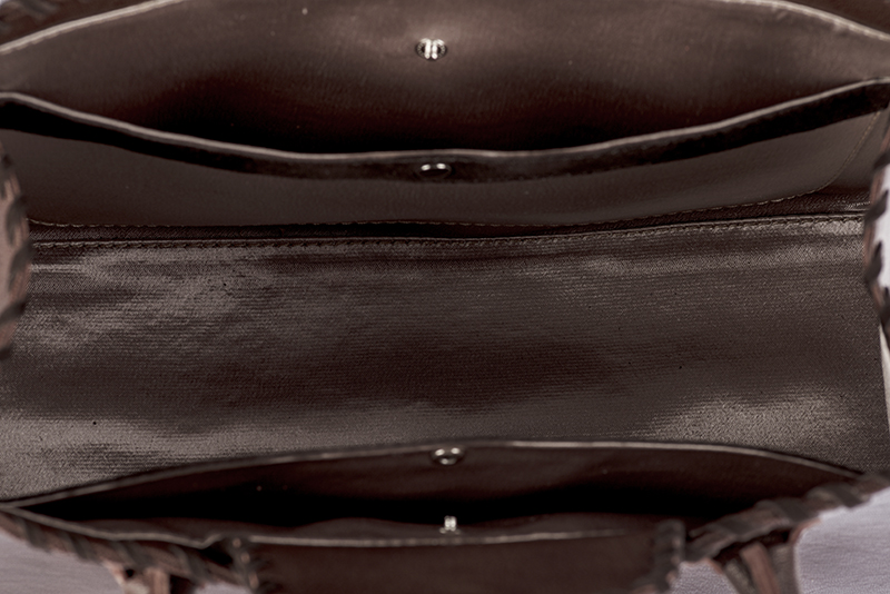 Dress handbag in dark brown leather - Rear view